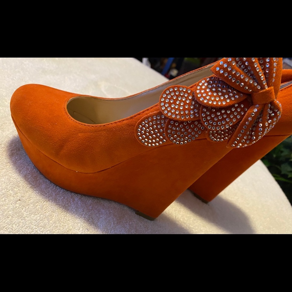 Brand New - Super Gorgeous Wedges By DELICACY - box 23